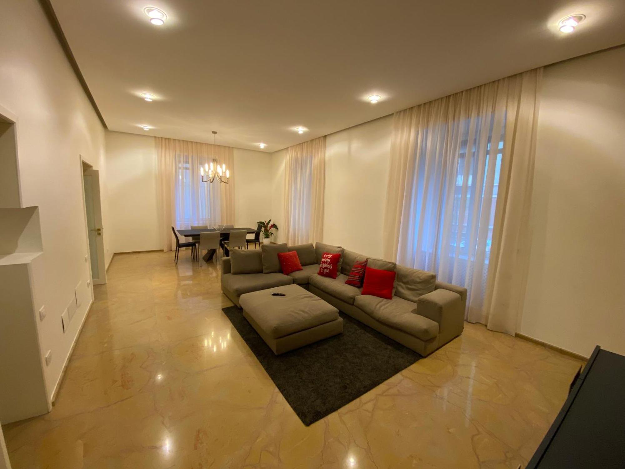 Appartement Luxury House With Parking Napels